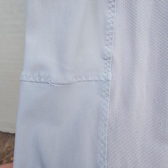 Lululemon Women’s Long Sleeve Top | Grey Blush Pink Size 8 Reflective Thumbholes - Picture 6 of 7